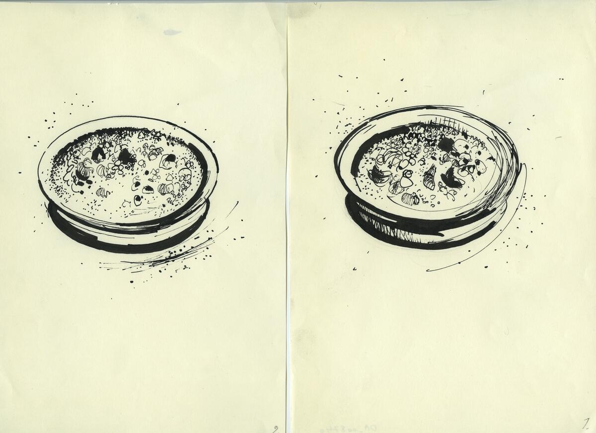 Skisser och referensmaterial till olika porslin- och glasföremål som grytor, kannor, koppar med fat, servisglas m.m. Bland annat formgivning för Rosenthal. Några skisskopior av Tapio Wirkkalas formgivning för Venini - inspirationsmaterial?