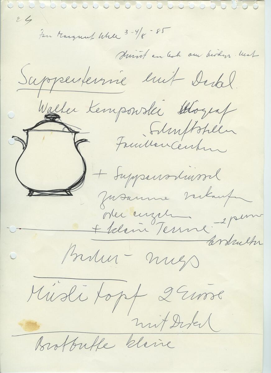 Skisser och referensmaterial till olika porslin- och glasföremål som grytor, kannor, koppar med fat, servisglas m.m. Bland annat formgivning för Rosenthal. Några skisskopior av Tapio Wirkkalas formgivning för Venini - inspirationsmaterial?