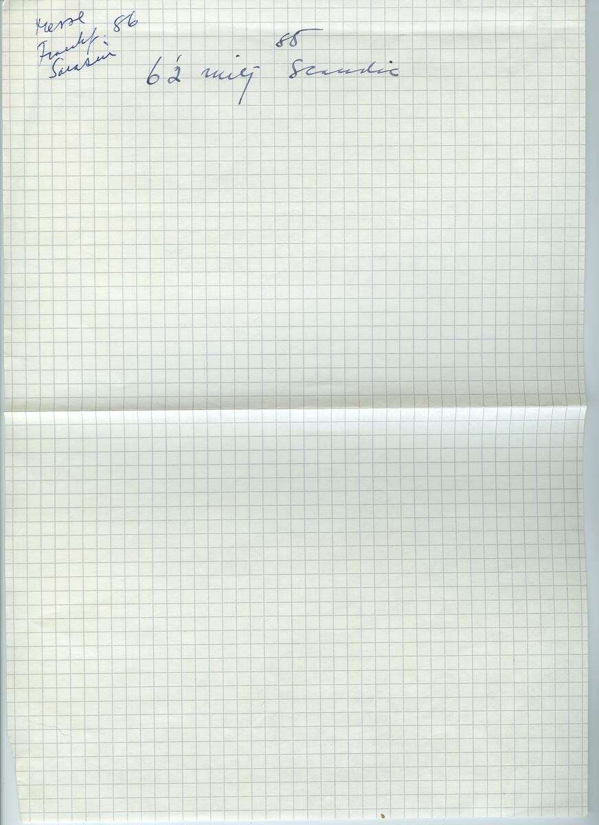 Skisser och referensmaterial till olika porslin- och glasföremål som grytor, kannor, koppar med fat, servisglas m.m. Bland annat formgivning för Rosenthal. Några skisskopior av Tapio Wirkkalas formgivning för Venini - inspirationsmaterial?