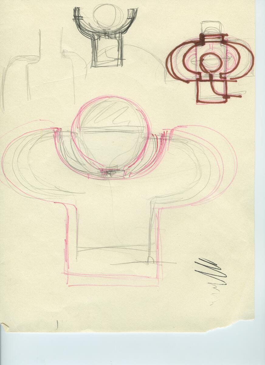 Skisser och referensmaterial till olika porslin- och glasföremål som grytor, kannor, koppar med fat, servisglas m.m. Bland annat formgivning för Rosenthal. Några skisskopior av Tapio Wirkkalas formgivning för Venini - inspirationsmaterial?