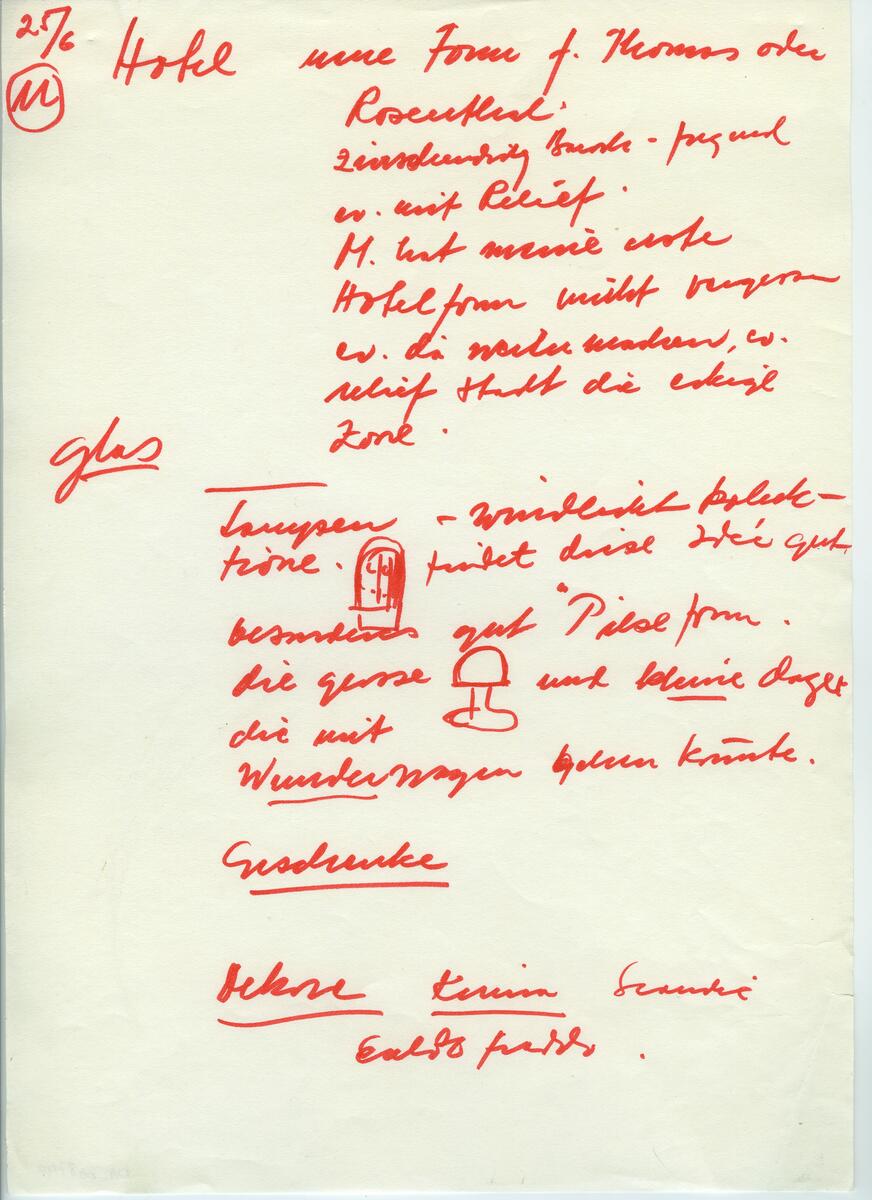 Skisser och referensmaterial till olika porslin- och glasföremål som grytor, kannor, koppar med fat, servisglas m.m. Bland annat formgivning för Rosenthal. Några skisskopior av Tapio Wirkkalas formgivning för Venini - inspirationsmaterial?