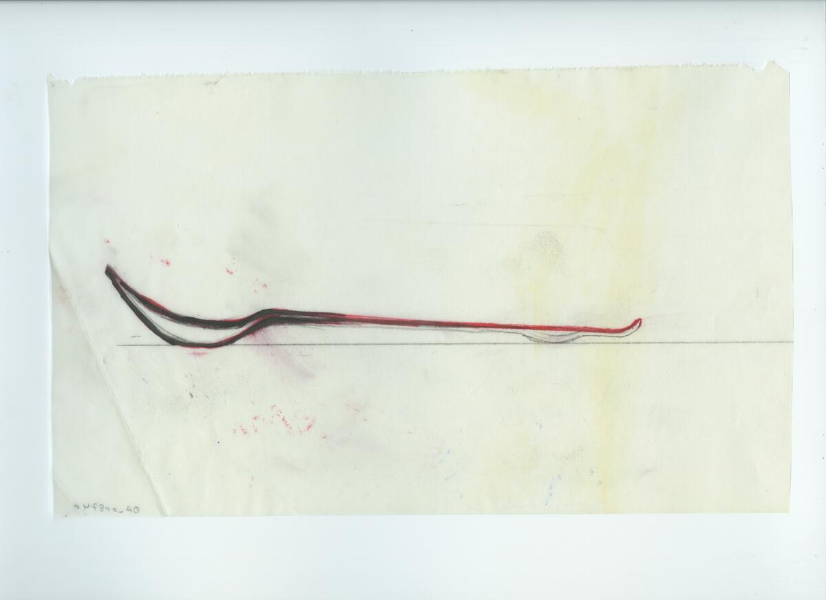 Skisser och referensmaterial till olika porslin- och glasföremål som grytor, kannor, koppar med fat, servisglas m.m. Bland annat formgivning för Rosenthal. Några skisskopior av Tapio Wirkkalas formgivning för Venini - inspirationsmaterial?