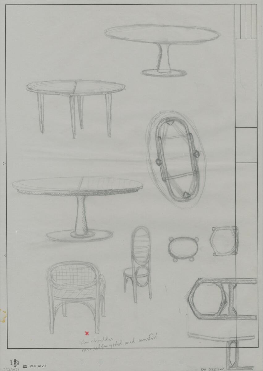 Idéskisser till möbler. På skissen finns tre bord, ett med fyra ben och två pelarbord samt olika typer av stolar som är avbildade från olika vinklar.