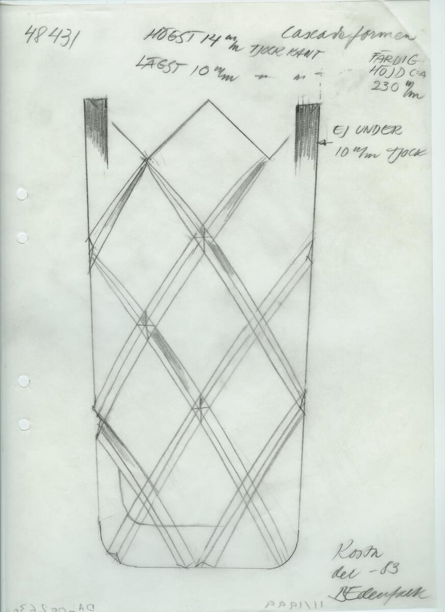 Materialet innehåller skisser till vaser, skålar, ljusstakar m.m.