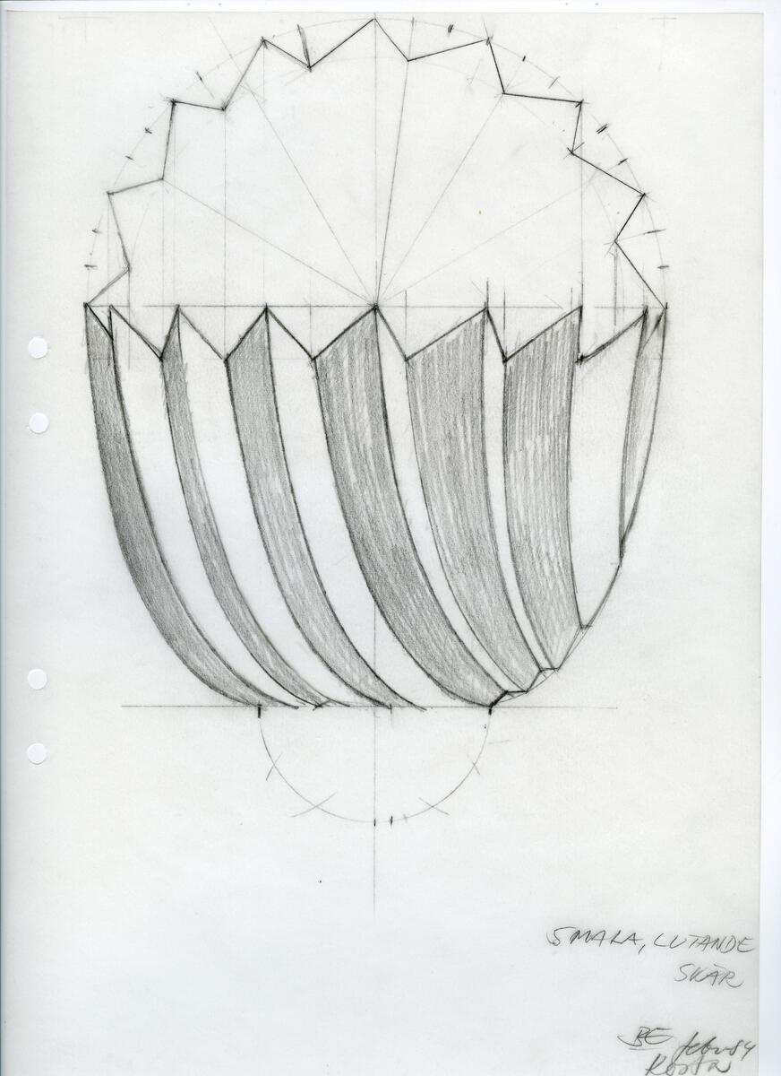Materialet innehåller skisser till vaser, skålar, ljusstakar m.m.