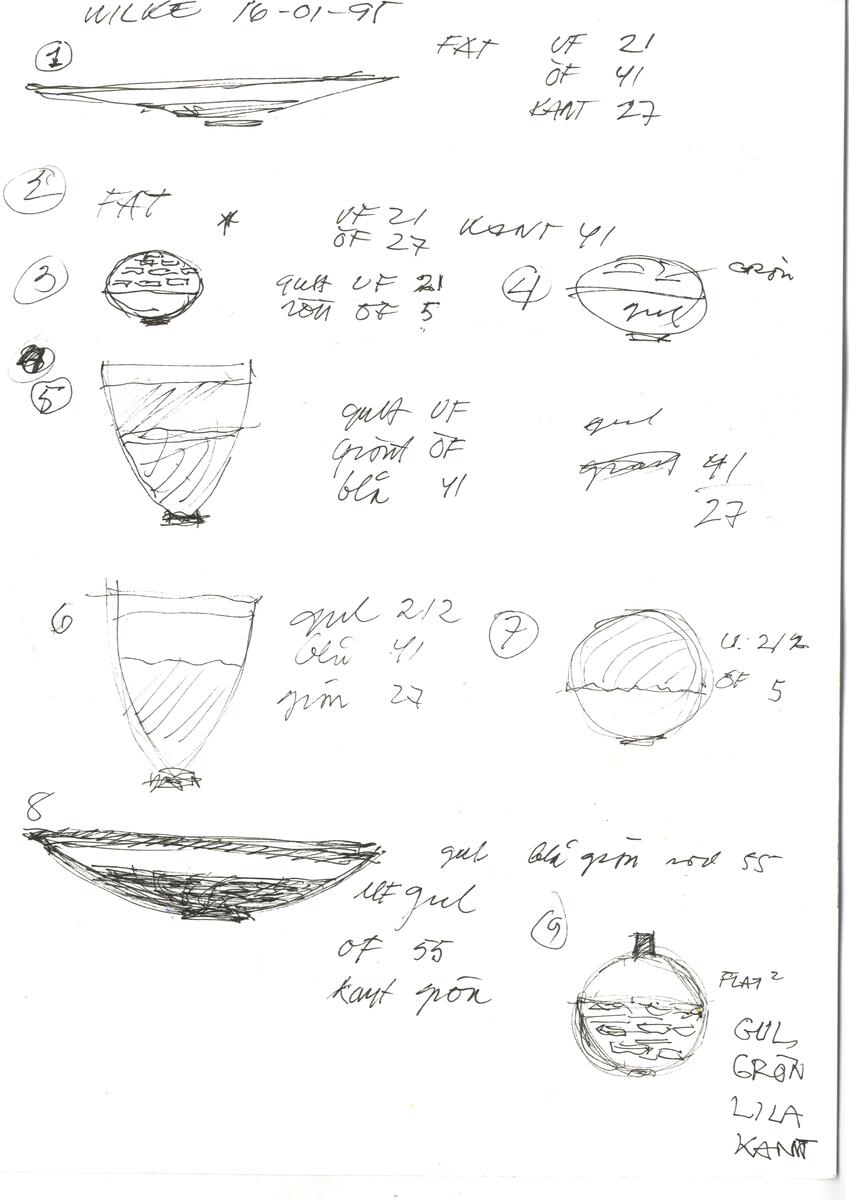 Materialet innehåller skisser till vaser, skålar, ljusstakar m.m.