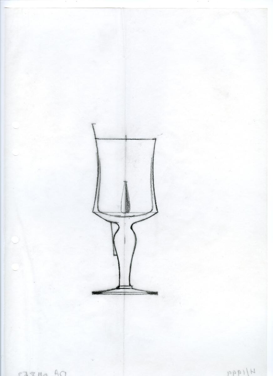 Materialet innehåller skisser till glasserviser, cigarett-tändare, skålar m.m.