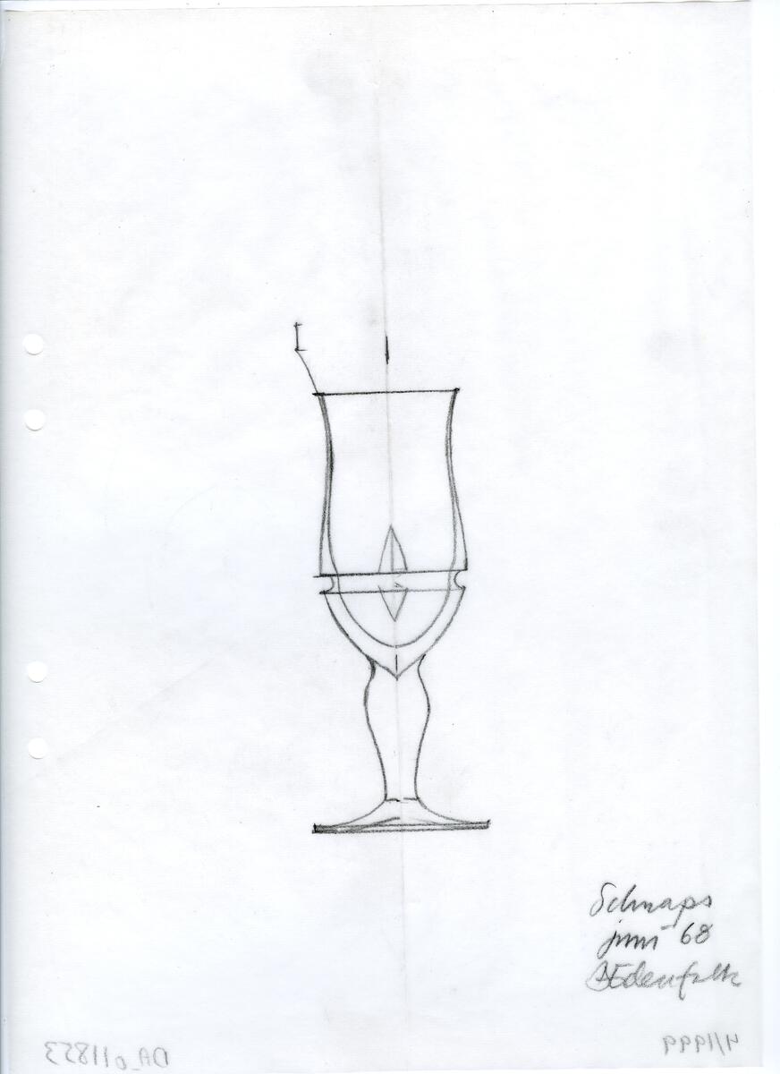 Materialet innehåller skisser till glasserviser, cigarett-tändare, skålar m.m.