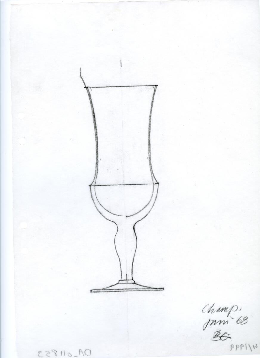 Materialet innehåller skisser till glasserviser, cigarett-tändare, skålar m.m.