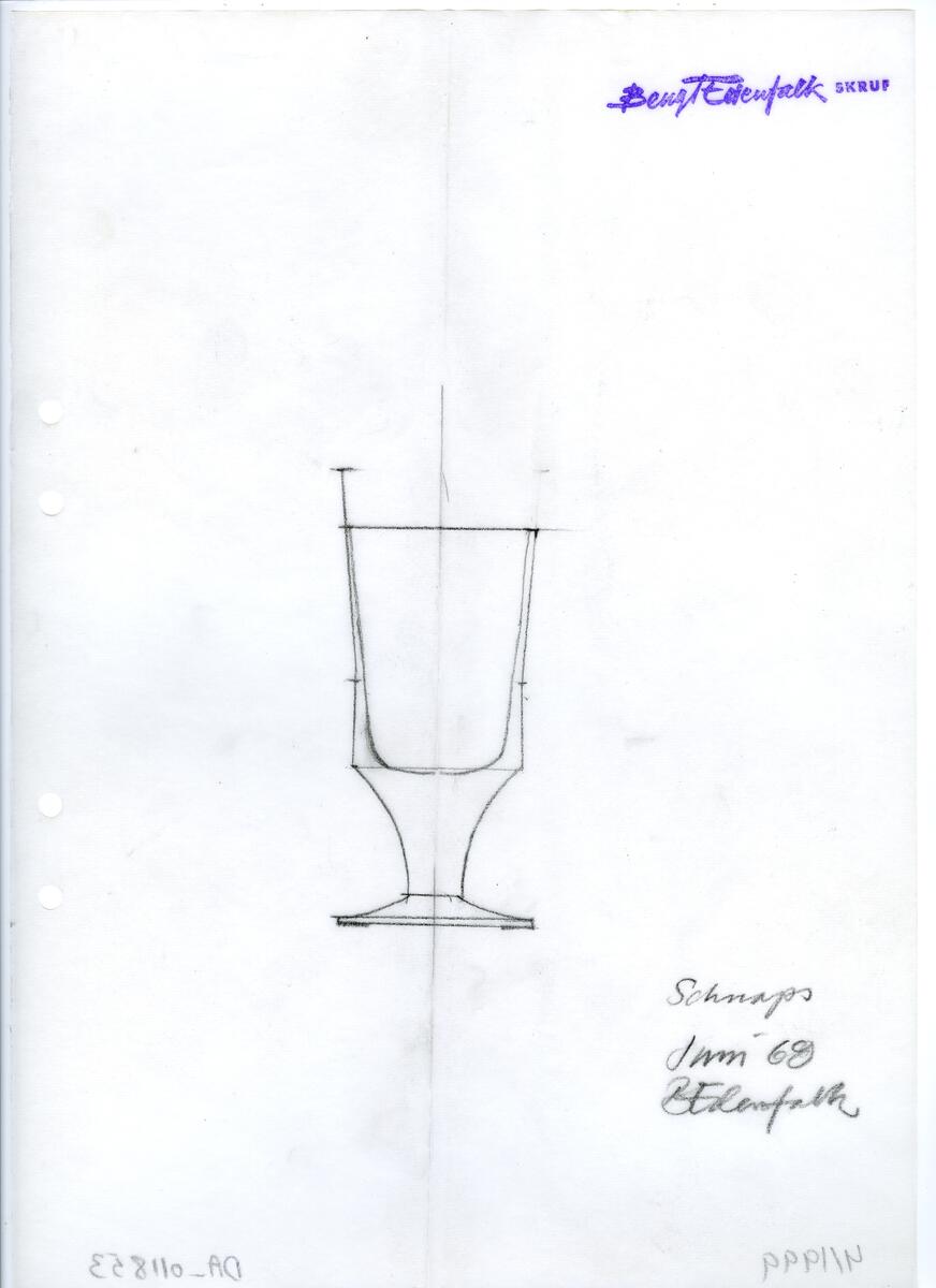Materialet innehåller skisser till glasserviser, cigarett-tändare, skålar m.m.