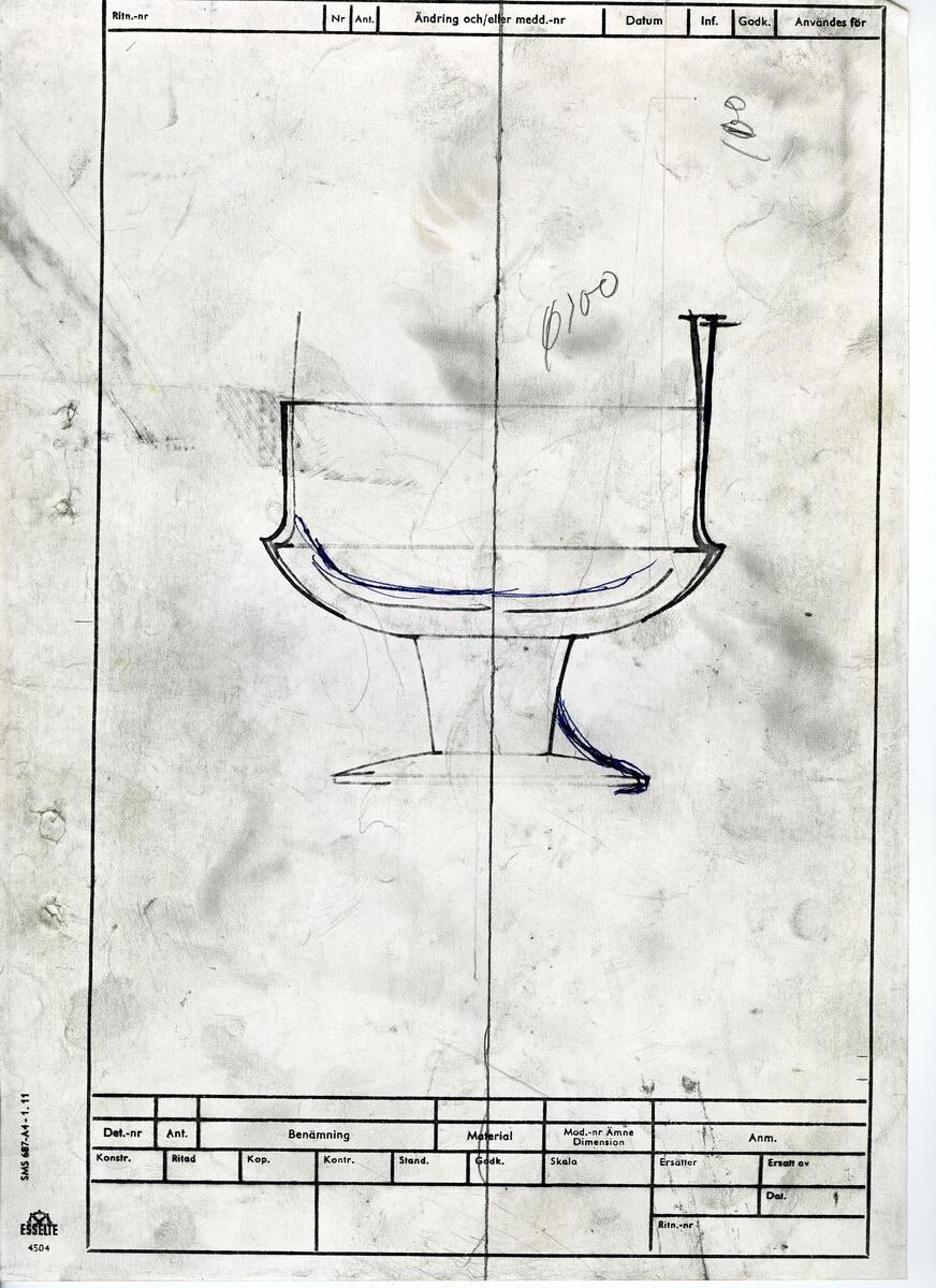 Materialet innehåller skisser till vaser, kannor, servisglas, snäckor, ishinkar, gravyrer m.m. . Det ingår även handlingar och korrespondens angående produkter och utbyte av ideér med olika uppdragsgivare och företag.