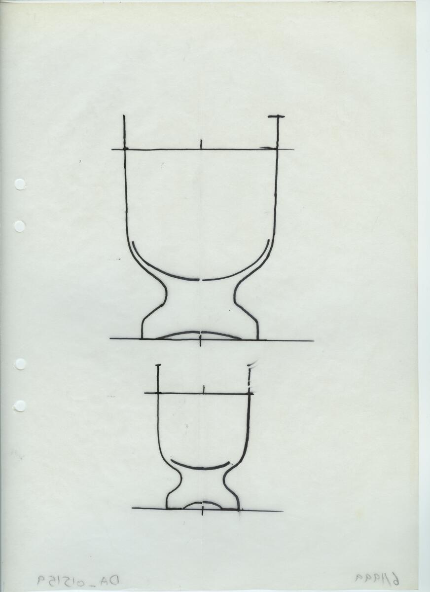 Materialet innehåller skisser till vaser, kannor, servisglas, snäckor, ishinkar, gravyrer m.m. . Det ingår även handlingar och korrespondens angående produkter och utbyte av ideér med olika uppdragsgivare och företag.