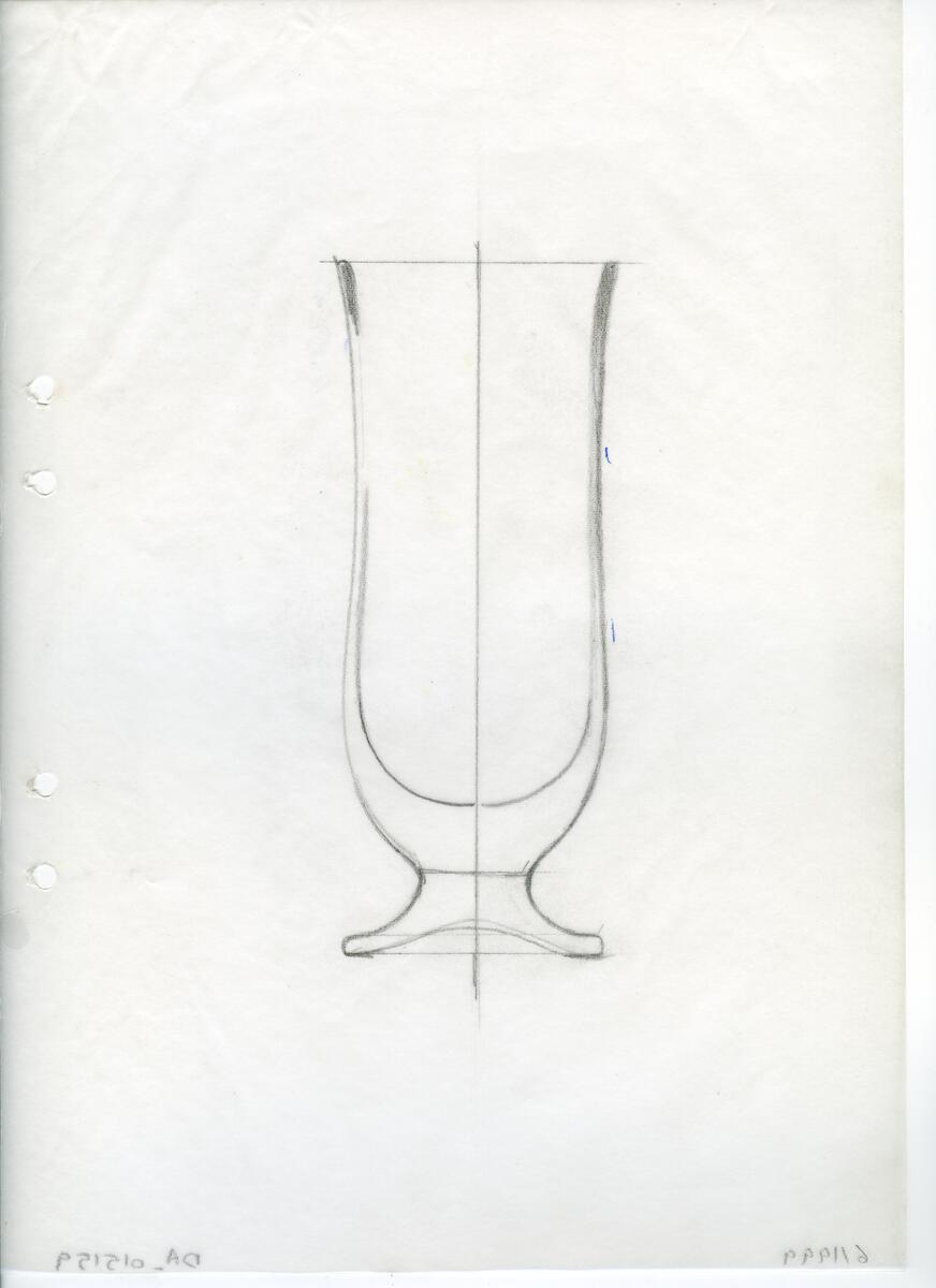 Materialet innehåller skisser till vaser, kannor, servisglas, snäckor, ishinkar, gravyrer m.m. . Det ingår även handlingar och korrespondens angående produkter och utbyte av ideér med olika uppdragsgivare och företag.