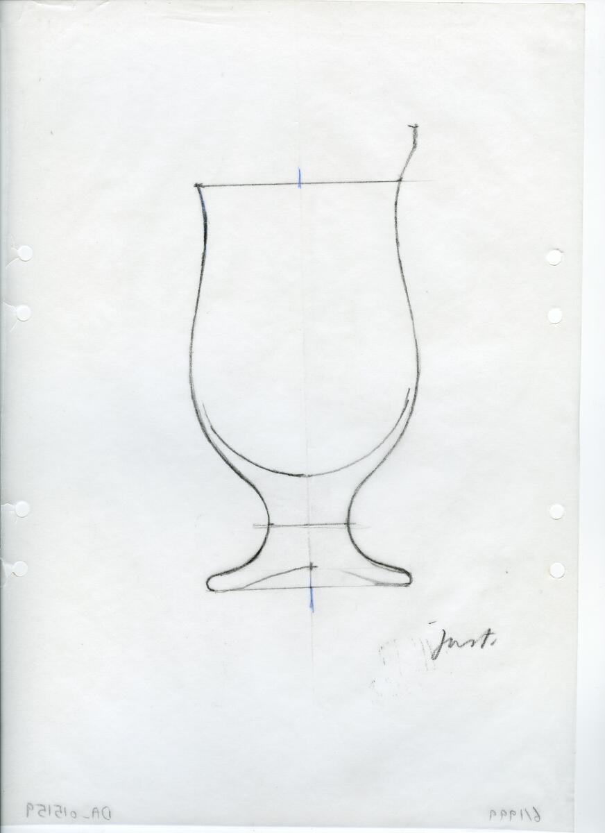 Materialet innehåller skisser till vaser, kannor, servisglas, snäckor, ishinkar, gravyrer m.m. . Det ingår även handlingar och korrespondens angående produkter och utbyte av ideér med olika uppdragsgivare och företag.