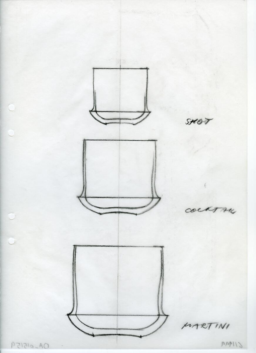 Materialet innehåller skisser till vaser, kannor, servisglas, snäckor, ishinkar, gravyrer m.m. . Det ingår även handlingar och korrespondens angående produkter och utbyte av ideér med olika uppdragsgivare och företag.