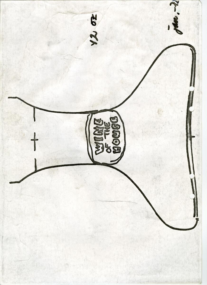 Materialet innehåller skisser till vaser, kannor, servisglas, snäckor, ishinkar, gravyrer m.m. . Det ingår även handlingar och korrespondens angående produkter och utbyte av ideér med olika uppdragsgivare och företag.