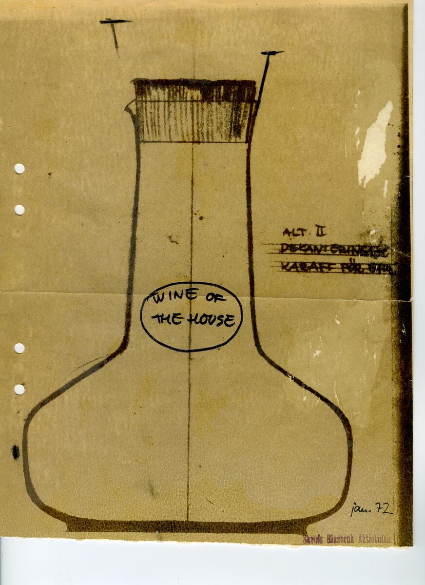 Materialet innehåller skisser till vaser, kannor, servisglas, snäckor, ishinkar, gravyrer m.m. . Det ingår även handlingar och korrespondens angående produkter och utbyte av ideér med olika uppdragsgivare och företag.