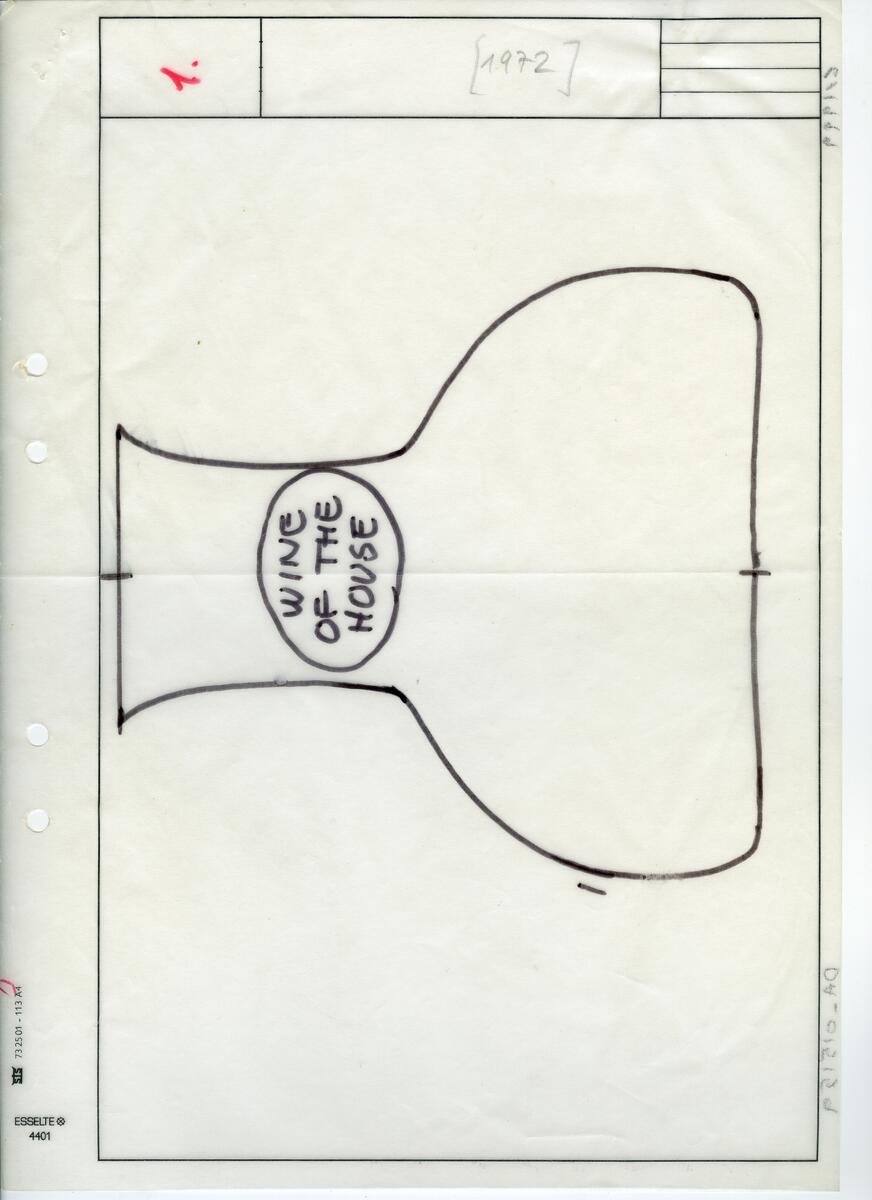 Materialet innehåller skisser till vaser, kannor, servisglas, snäckor, ishinkar, gravyrer m.m. . Det ingår även handlingar och korrespondens angående produkter och utbyte av ideér med olika uppdragsgivare och företag.