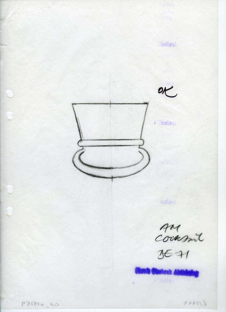 Materialet innehåller skisser till vaser, kannor, servisglas, snäckor, ishinkar, gravyrer m.m. . Det ingår även handlingar och korrespondens angående produkter och utbyte av ideér med olika uppdragsgivare och företag.