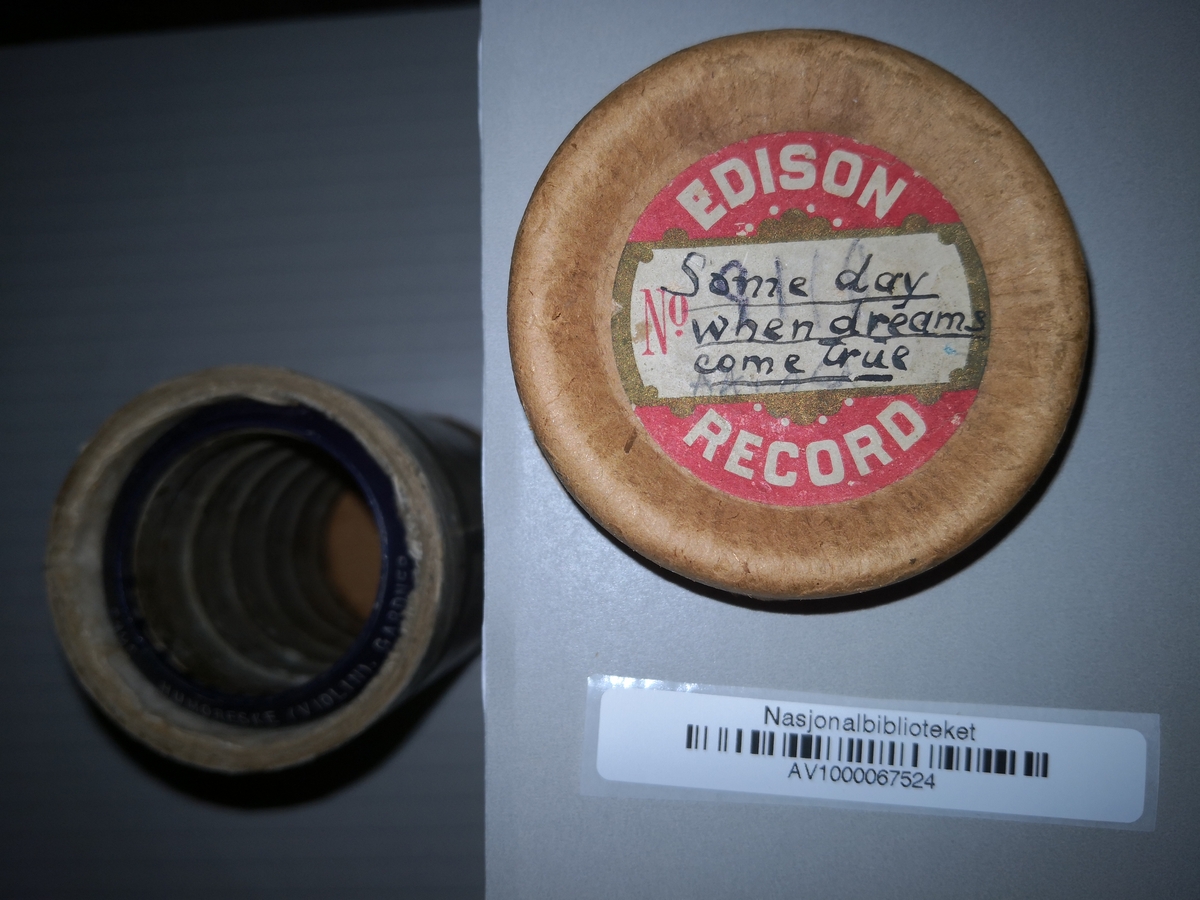 Konsert med piano og fiolin av Samuel Gardner, spilt inn på en voksrull/fonografsylinder fra Edison Gold Moulded Records.