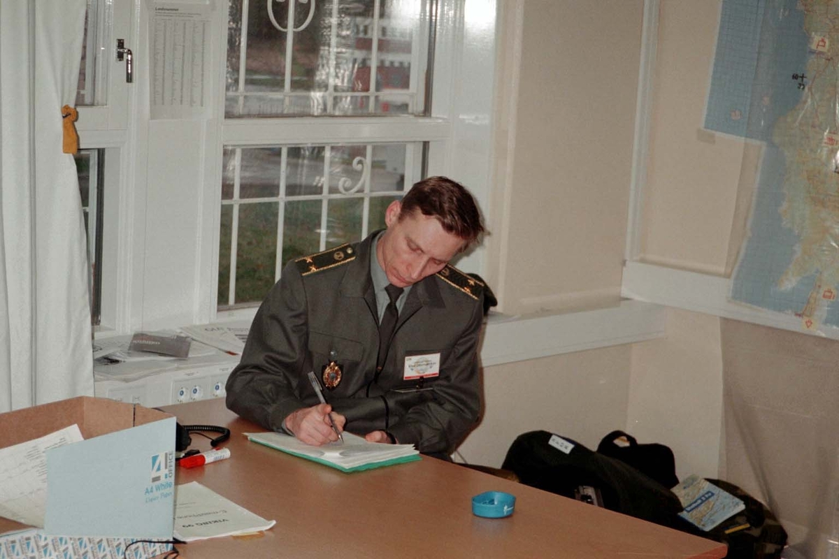 Övning VIKING 99 vid Swedint i Almnäs 1999. Övlt Vladimir Ochrodnikov, Ukraina.