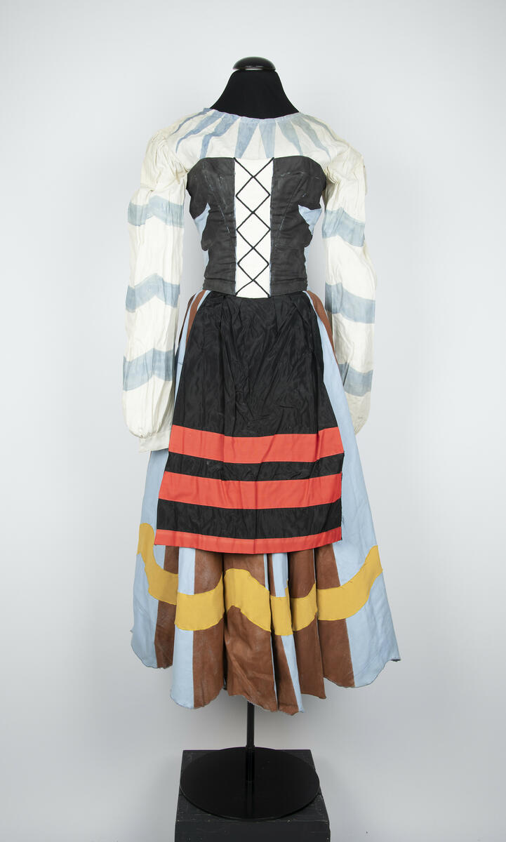 Blus använd i uppsättningen "Den trekantiga hatten".