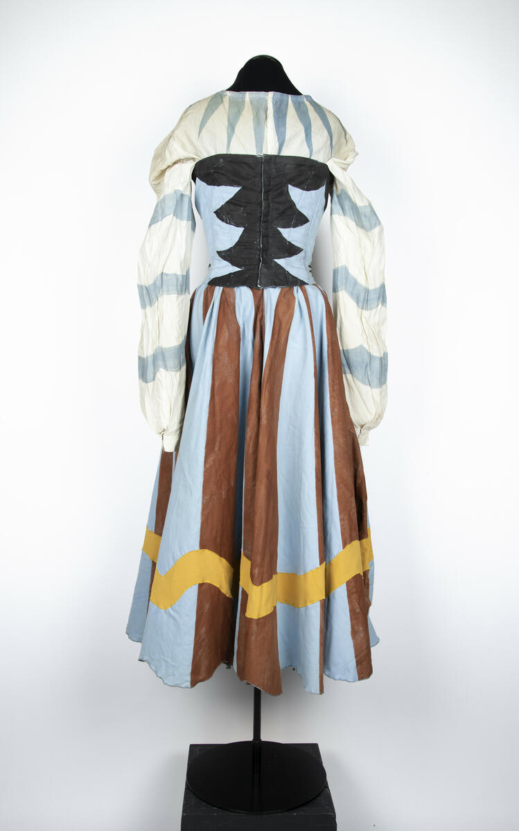 Blus använd i uppsättningen "Den trekantiga hatten".