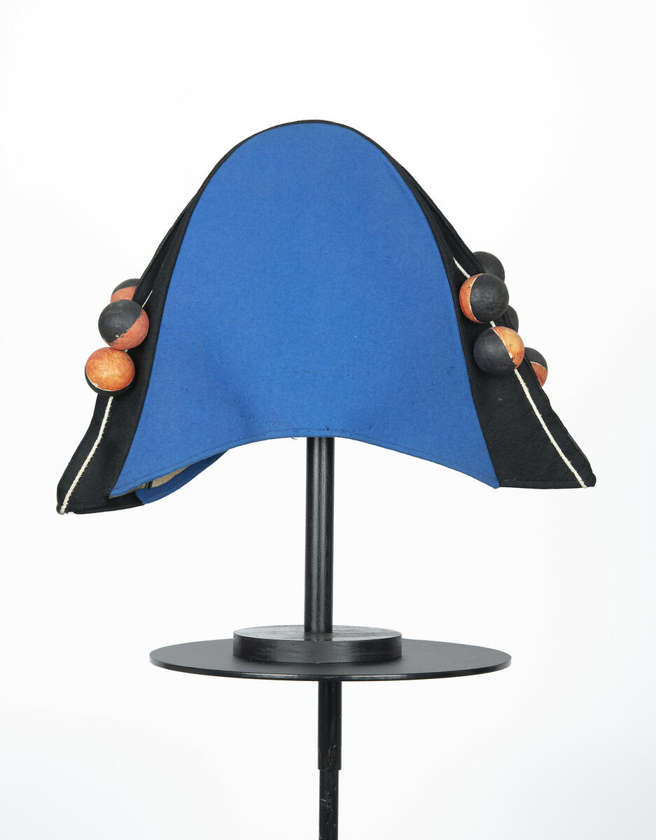 Hatt använd i uppsättningen "Den trekantiga hatten".