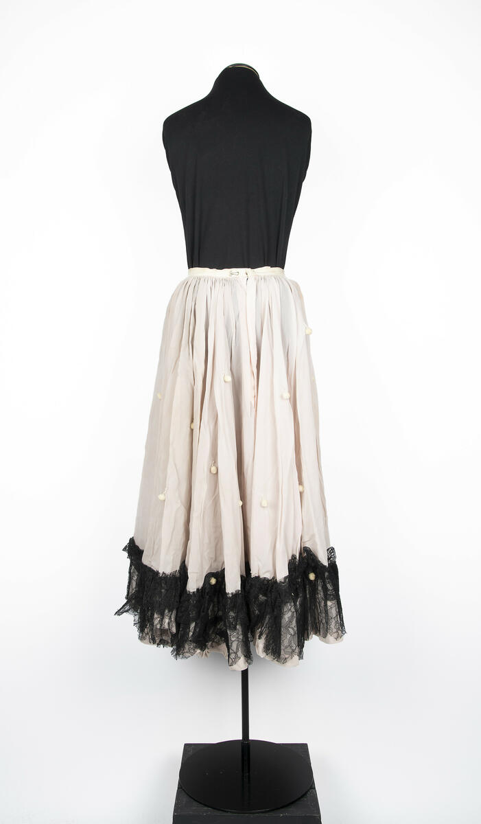 Kjol använd i uppsättningen "Den trekantiga hatten".