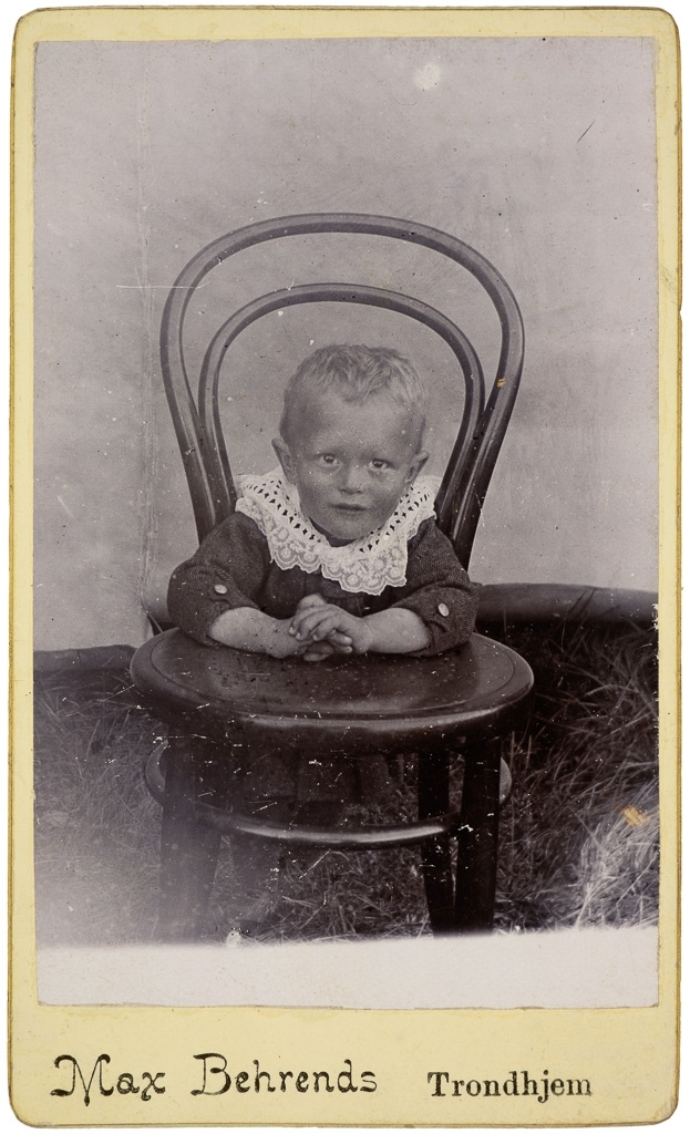 Portrett bilde av "Hans Johan Døsen 2 år gammel"