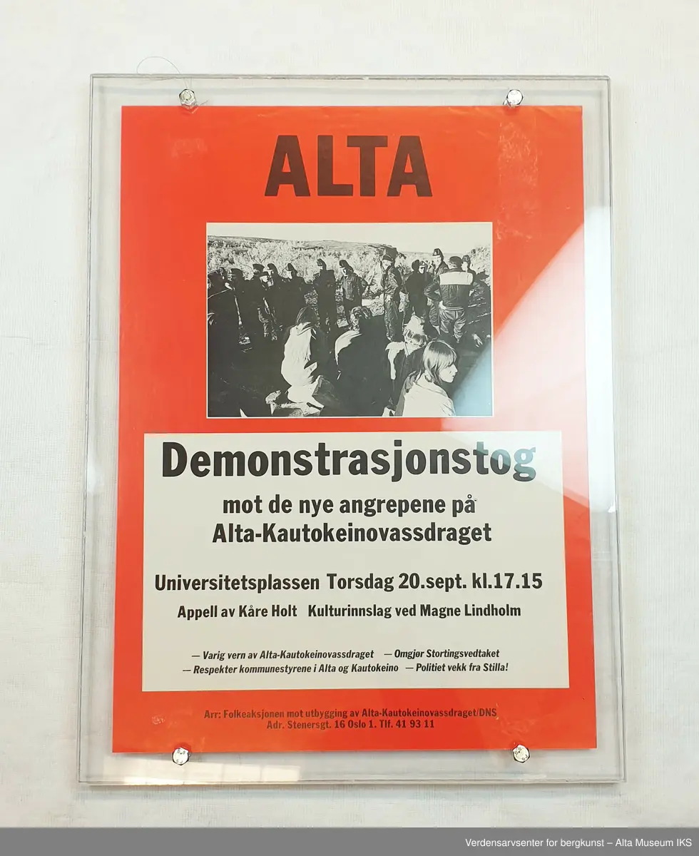 Fire plakater fra Altasaken, produsert av Folkeaksjonen mot utbygging av Alta-Kautokeinovassdraget. Plakatene omhandler henholdsvis støttekonsert for samisk aksjonsgruppe, Stillamarsjen 80, demonstrasjonstog mot de nye angrepene på vassdraget og kart over Alta-Kautokeinovassdraget.