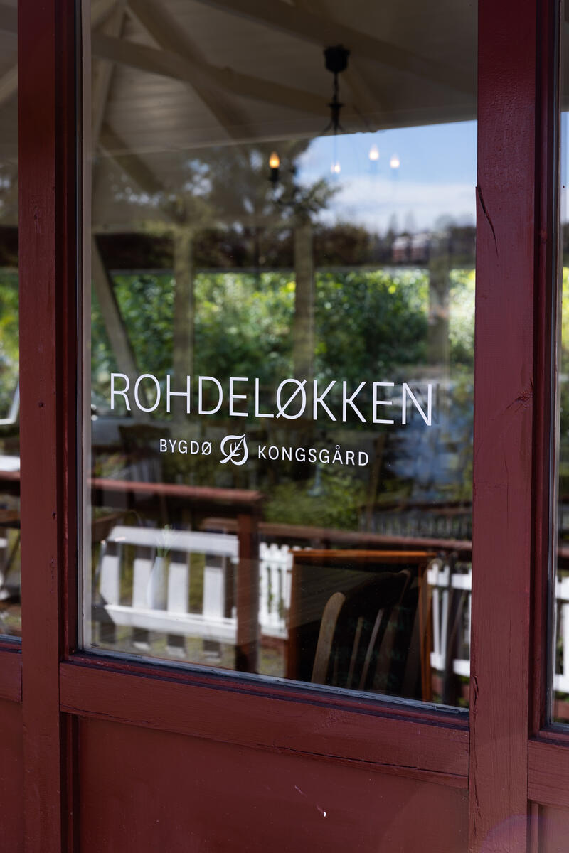 Inngangsdøren til Rohdeløkken Kafé