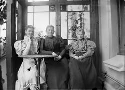 På glassverandaen i Gyldenløves gate 43.