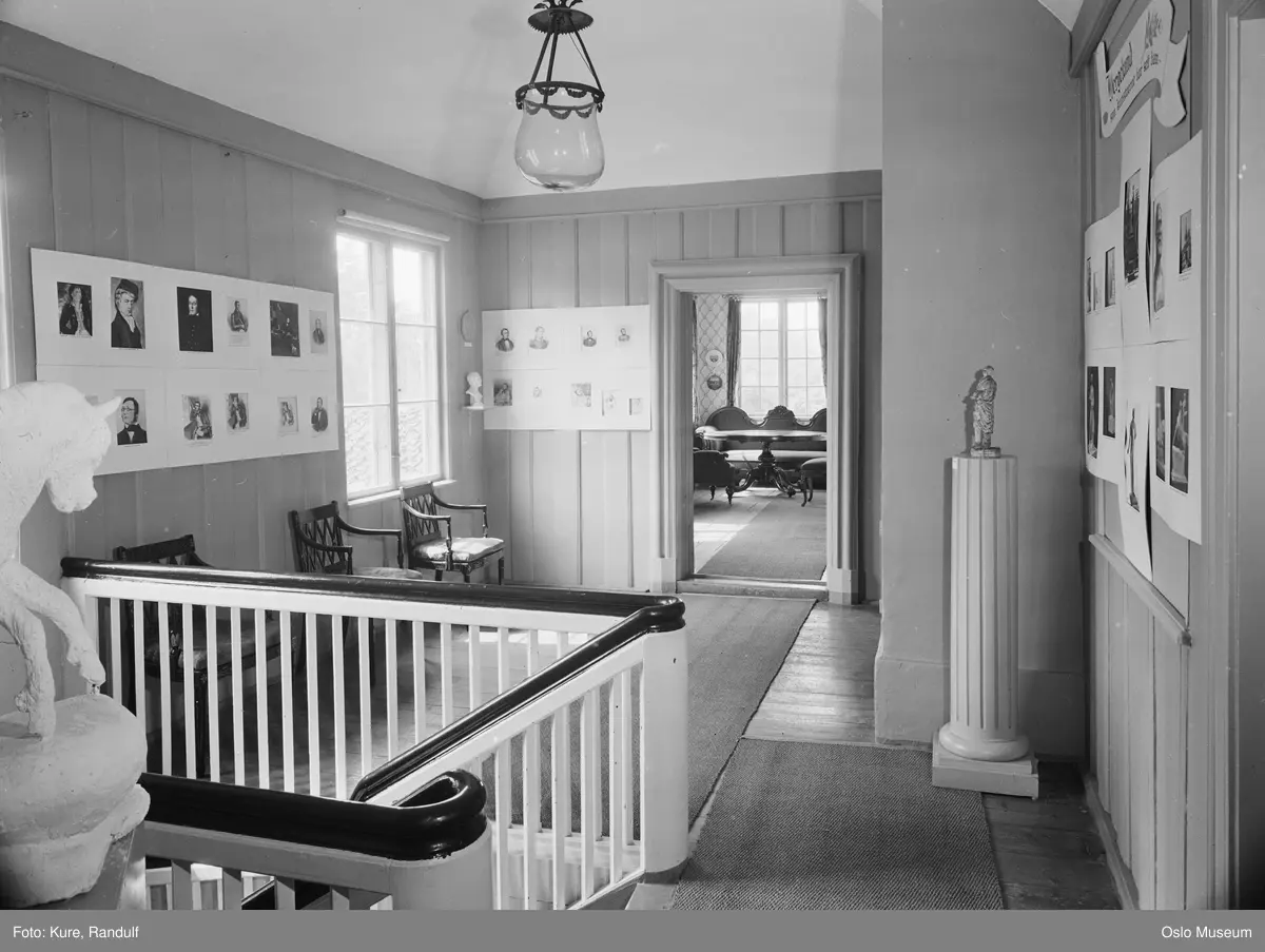 Oslo Bymuseum, interiør, hovedbygning, annen etasje, utstilling om Henrik Wergeland