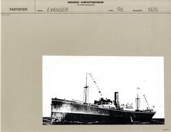 DS EVANGER (bygget 1920) til sjøs.