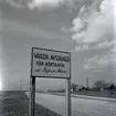 Landshövding Ruben Wagnsson besöker den gamla kustvägen på västra Öland. 