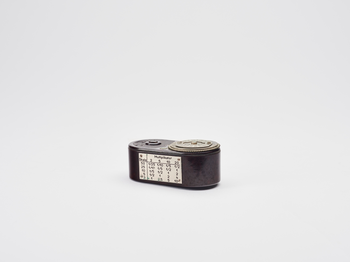 Helios er en lysmåler, produsert av Zeiss Ikon ca. 1936.