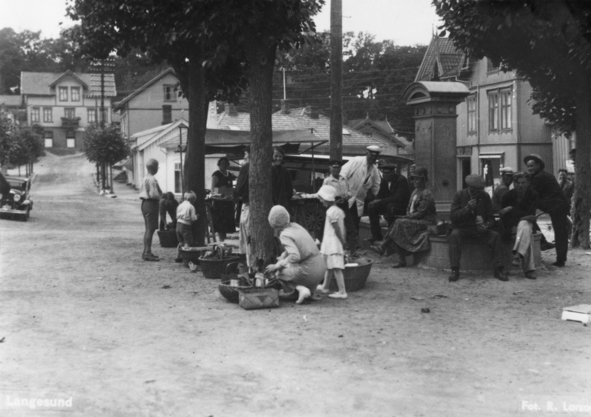 Fra torghandel i Langesund
