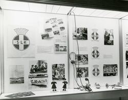 Utställningen "Marinlottakåren 1939–1979". Del av trappmonte