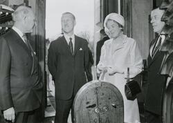 Jubileumsutställningen "Rederi Svea 100 år". Museidirektör P