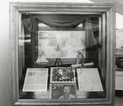 Utställningen "Post över Ålands hav". Monter som illusterar 