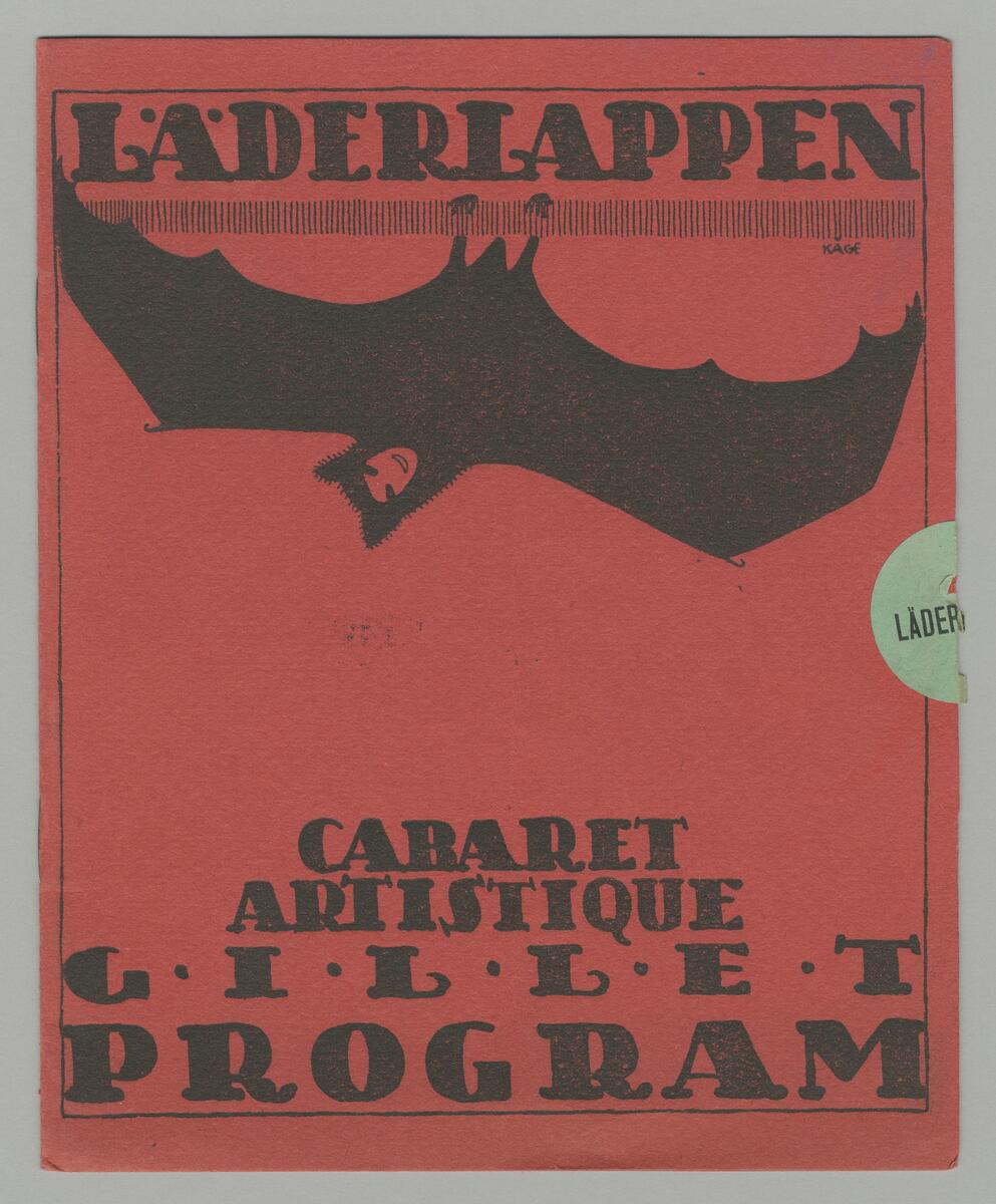 Programblad till "Läderlappen" cabaret, artistique, gillet. Med en fladdermus som hänger upp och ned och ler på framsidan. 10 sidor.  
