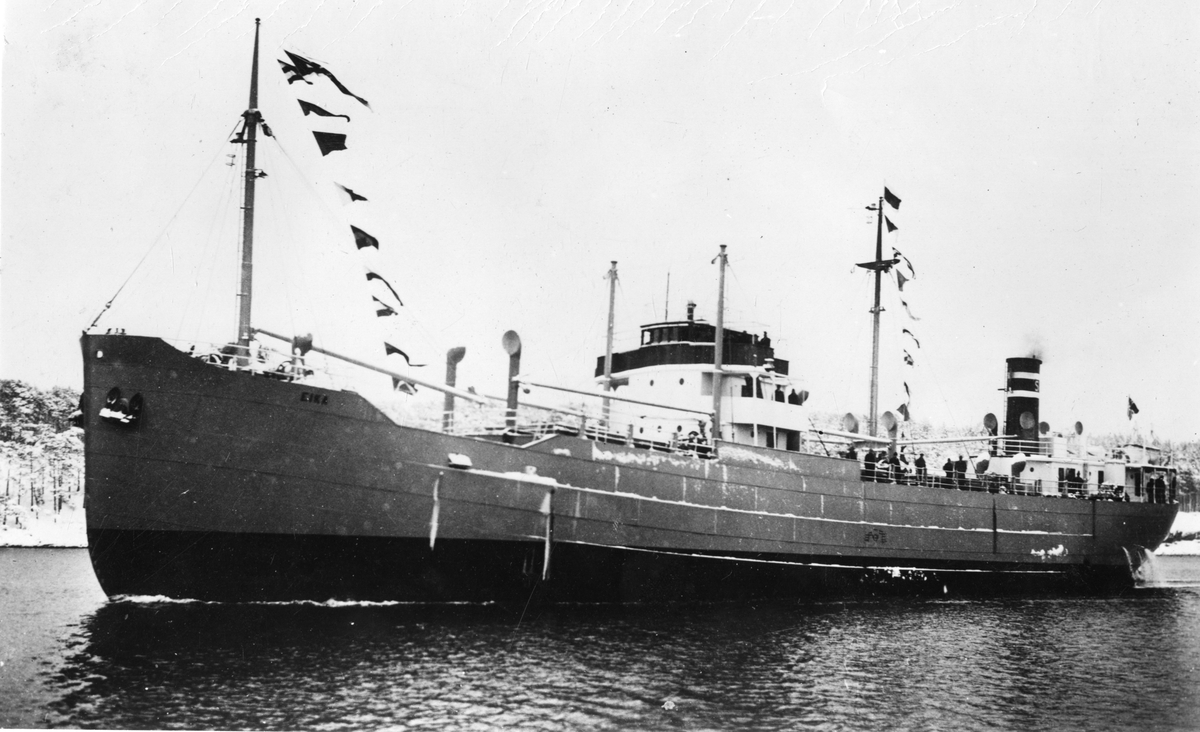 D/S "Eika" Bygg nr. 14 av 1939 ved Langesund Mekaniske Verksted, for rederiet A/S Kragerø- K. Sandaas- Kragerø. Skipet ble torpedert 29/1-1940.