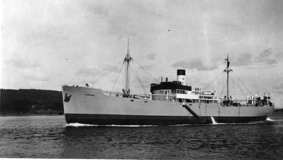 M/S Tunisia", Bygg nr. 12 ved Langesund Mekaniske Verksted fra 1938 for rederiet A/B Svenska Loyd- Gjøteborg.