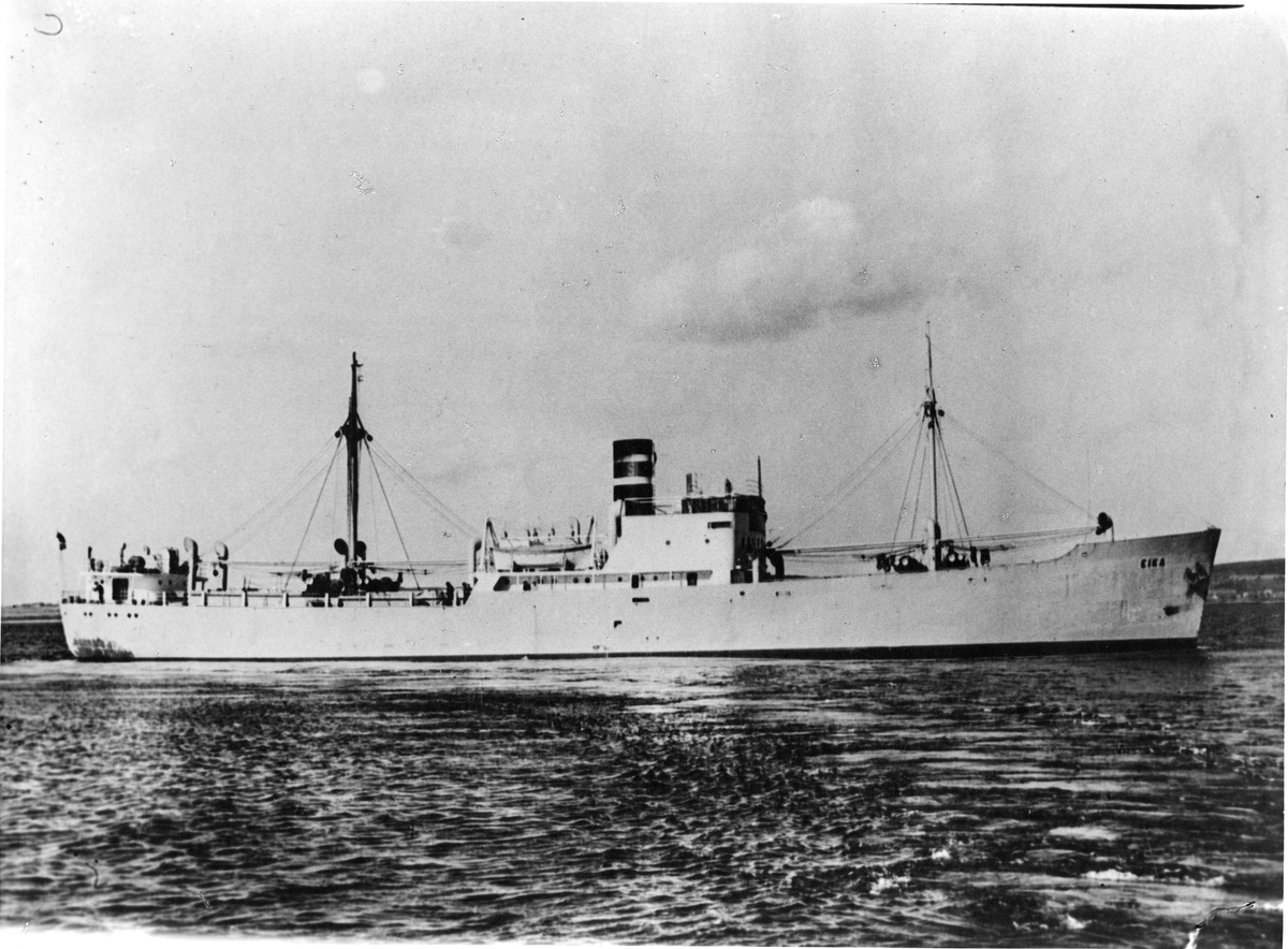 M/S "Eika", Bygg nr. 29 ved Langesund Mekaniske Verksted fra 1949 for rederiet A/S Kragerø- Kragerø. 2480 dvt. Hugget i Bombay 1974.