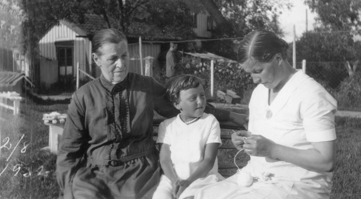 Fleire bilde av Tordis Terjesen, mor og mormor.
