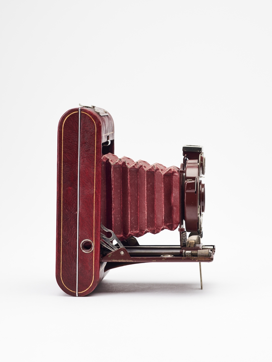 Vest Pocket Kodak Series III  er et foldekamera for 127 film, produsert av Eastman Kodak Co. fra 1926 til 1933.