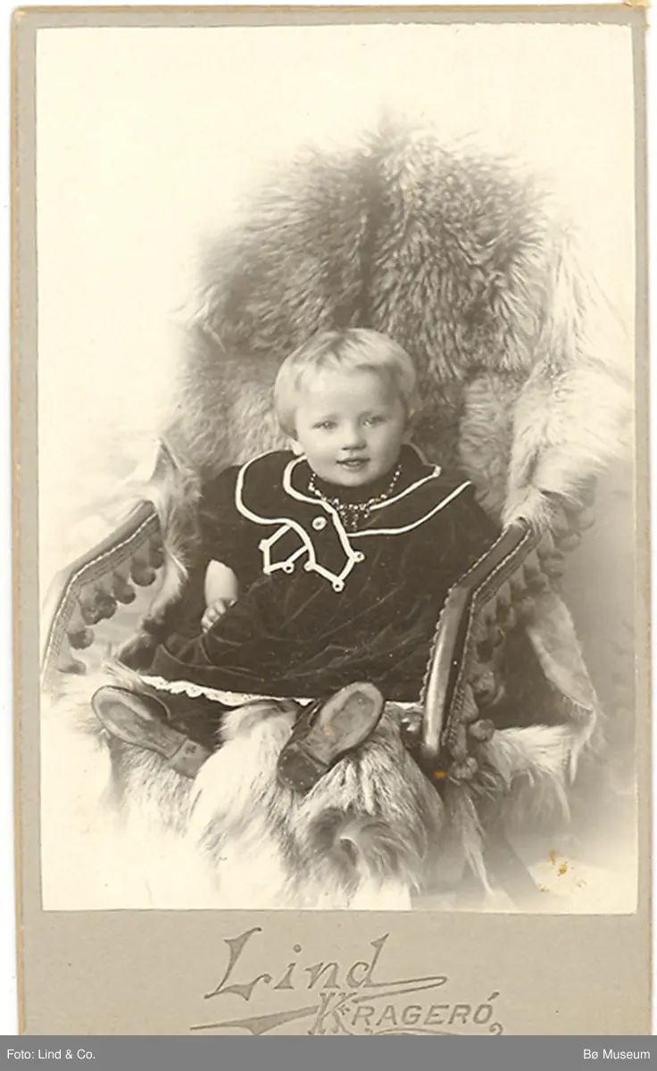 Barneportrett av Hanne Sannes