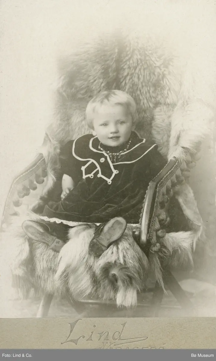 Barneportrett av Hanne Sannes