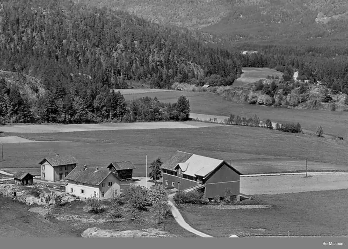 Flyfoto av Grave 13. juni 1958